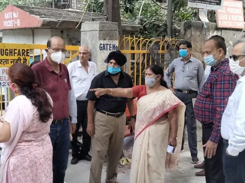 सिद्धार्थ एक्सटेंशन पॉकेट बी का आरडब्ल्यूए संग निरीक्षण — 8