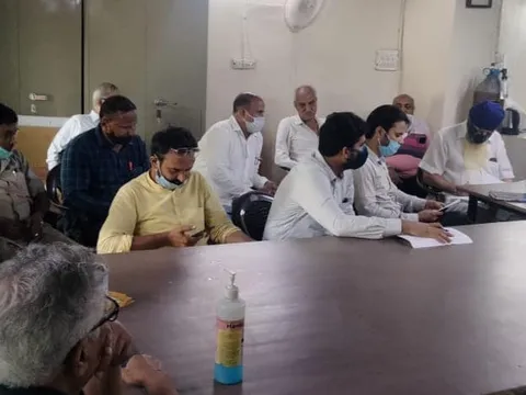सिद्धार्थ एक्सटेंशन पॉकेट बी का आरडब्ल्यूए संग निरीक्षण — 13