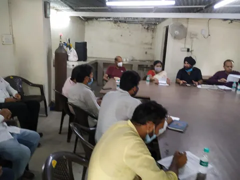 सिद्धार्थ एक्सटेंशन पॉकेट बी का आरडब्ल्यूए संग निरीक्षण — 21