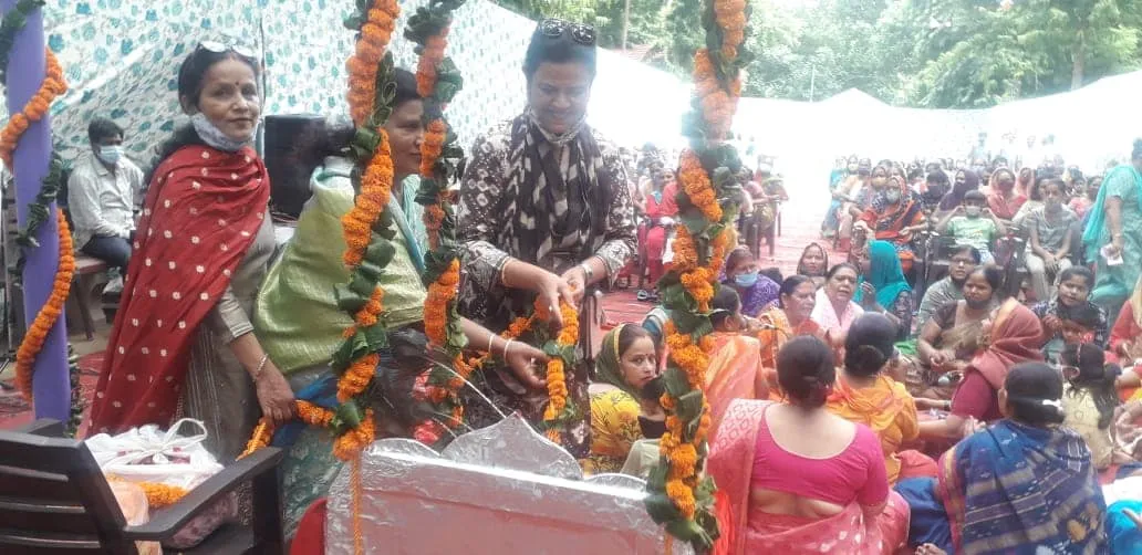 वार्ड कार्यालय में श्री कृष्ण जन्माष्टमी महोत्सव — तस्वीर 3 में से 18