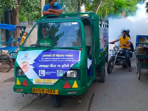 वार्ड 143 में फॉगिंग मशीन चलवाई गई — 6