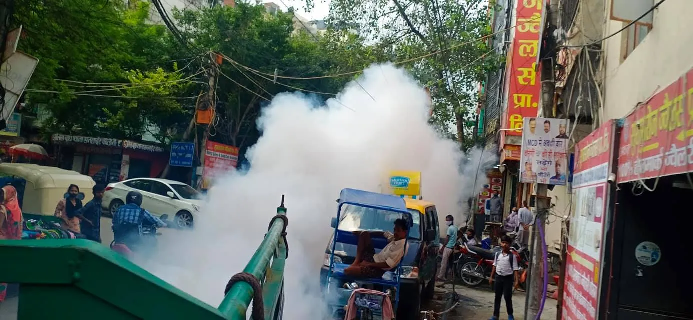 वार्ड 143 में फॉगिंग मशीन चलवाई गई — तस्वीर 10 में से 29