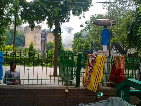 वार्ड 143 में फॉगिंग मशीन चलवाई गई — 13