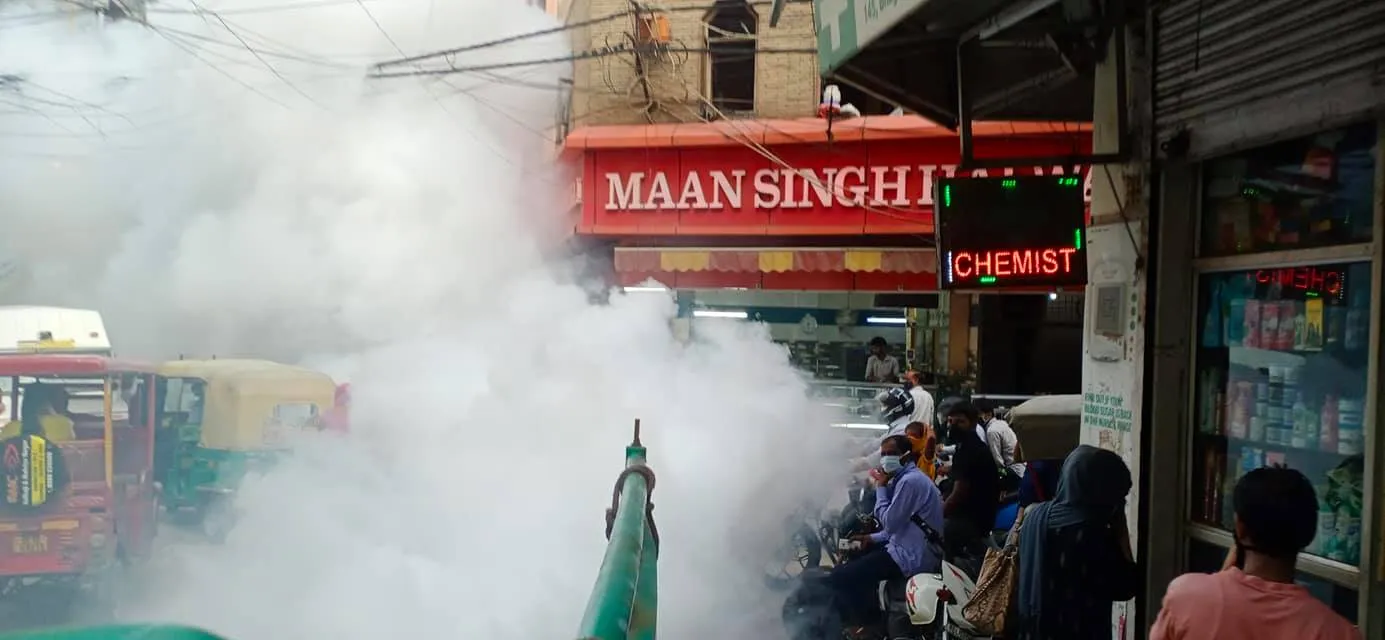 वार्ड 143 में फॉगिंग मशीन चलवाई गई — तस्वीर 18 में से 29