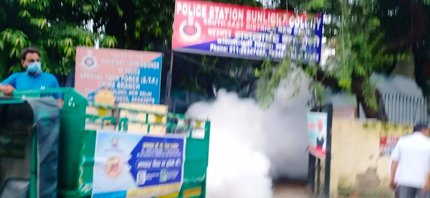 वार्ड 143 में फॉगिंग मशीन चलवाई गई — तस्वीर 21 में से 29