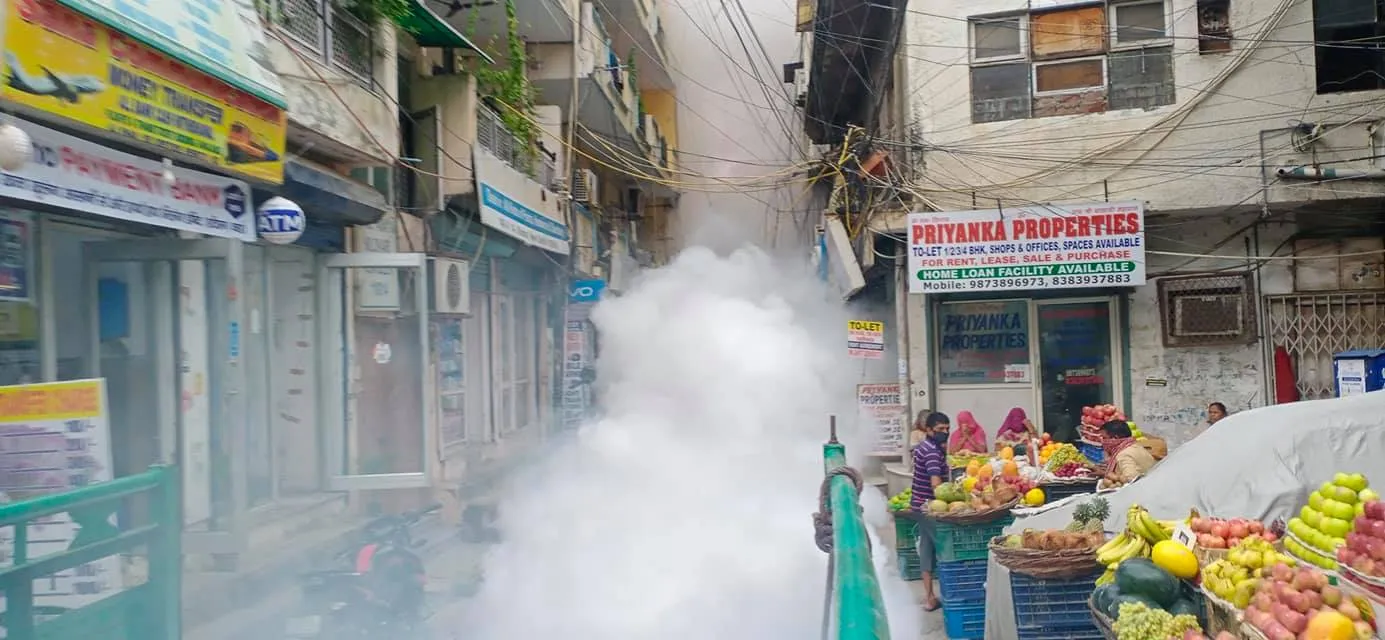 वार्ड 143 में फॉगिंग मशीन चलवाई गई — तस्वीर 26 में से 29