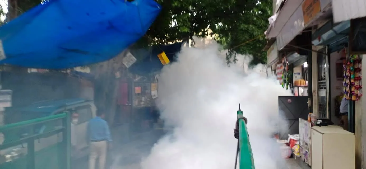 वार्ड 143 में फॉगिंग मशीन चलवाई गई — तस्वीर 27 में से 29