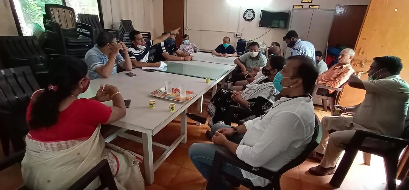 सिद्धार्थ एक्सटेंशन पॉकेट C में पार्षद का निरीक्षण दौरा — तस्वीर 3 में से 15