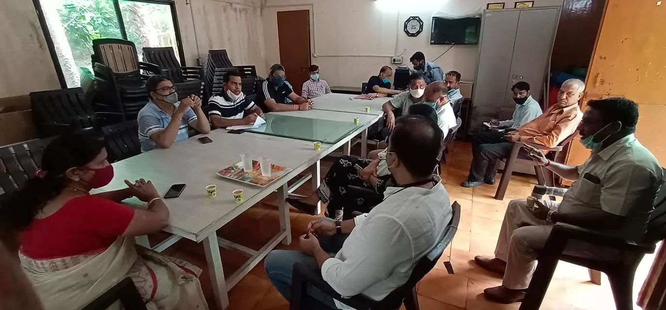 सिद्धार्थ एक्सटेंशन पॉकेट C में पार्षद का निरीक्षण दौरा — तस्वीर 4 में से 15