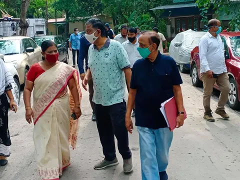 सिद्धार्थ एक्सटेंशन पॉकेट C में पार्षद का निरीक्षण दौरा — 9
