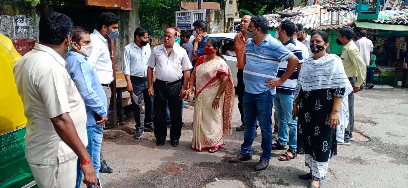 सिद्धार्थ एक्सटेंशन पॉकेट C में पार्षद का निरीक्षण दौरा — तस्वीर 15 में से 15