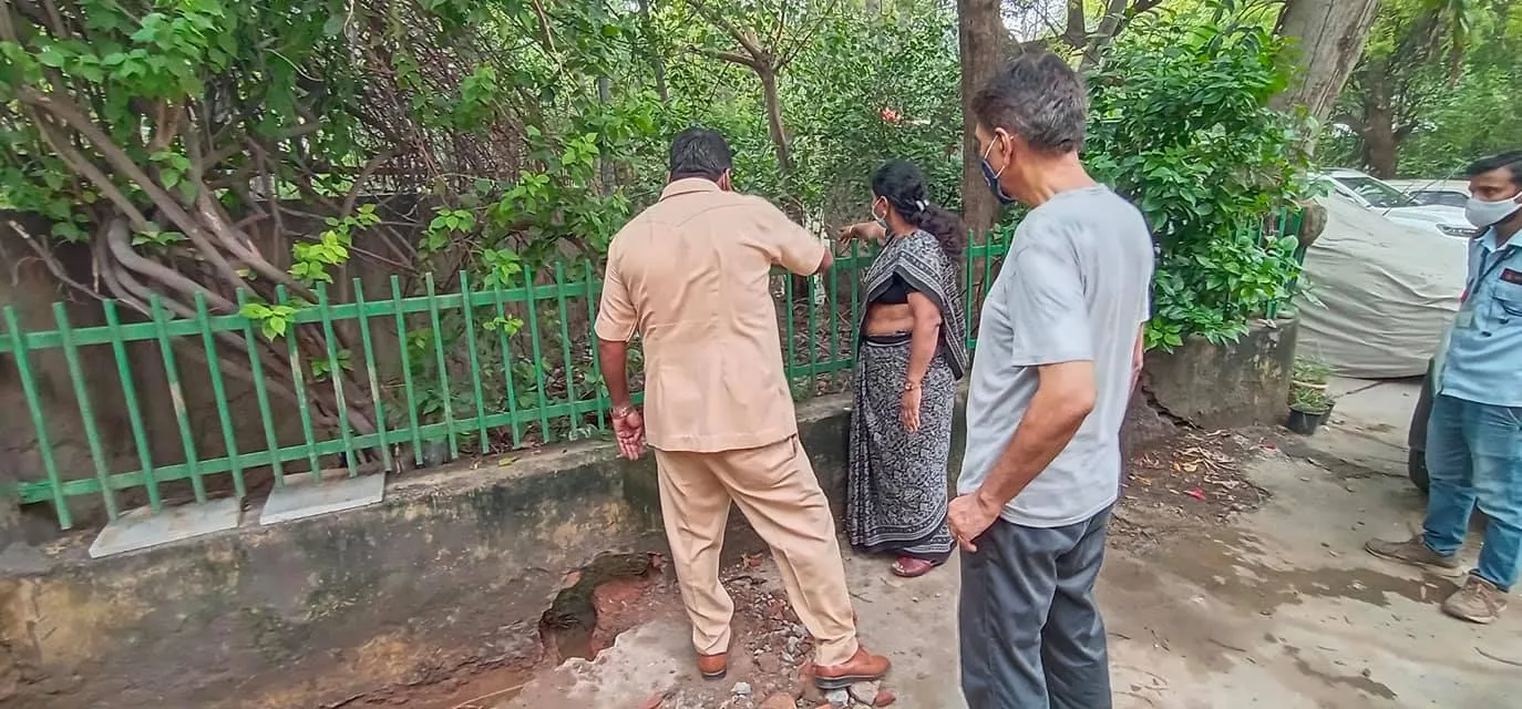 पॉकेट C, पार्क नंबर 07 में जलभराव की समस्या का समाधान — तस्वीर 7 में से 9