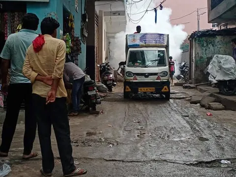 सराय काले खां, रेलवे लाइन रोड और नगलि रजापुर में एंटी मलेरिया फॉगिंग — 3