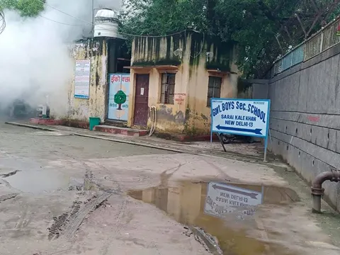 सराय काले खां, रेलवे लाइन रोड और नगलि रजापुर में एंटी मलेरिया फॉगिंग — 5
