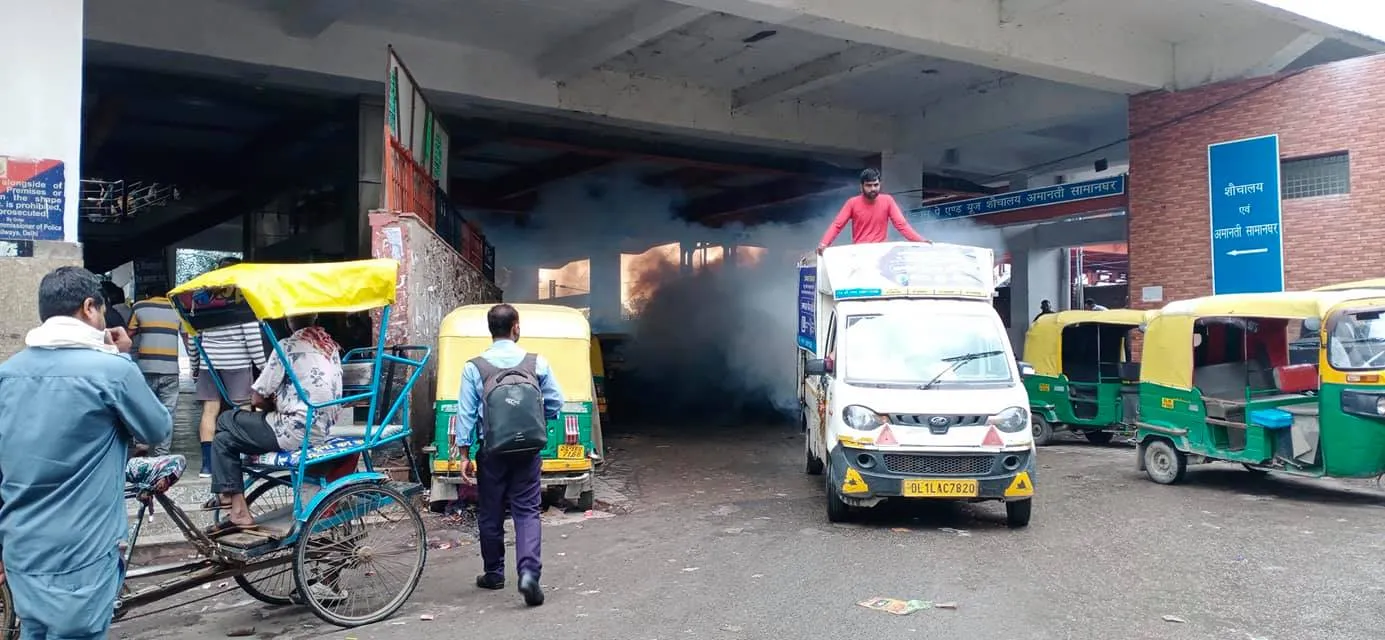 सराय काले खां, रेलवे लाइन रोड और नगलि रजापुर में एंटी मलेरिया फॉगिंग — तस्वीर 6 में से 12