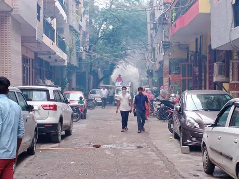 सराय काले खां, रेलवे लाइन रोड और नगलि रजापुर में एंटी मलेरिया फॉगिंग — 10
