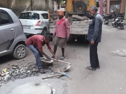 सराय काले खां, रेलवे लाइन रोड और नगलि रजापुर में एंटी मलेरिया फॉगिंग — 12