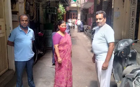 आश्रम कोली कैम्प में एंटी मलेरिया फॉगिंग