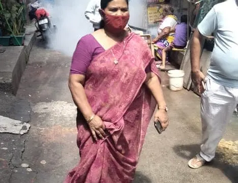 आश्रम कोली कैम्प में एंटी मलेरिया फॉगिंग — 3