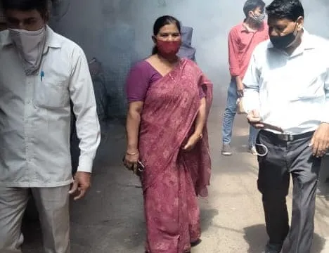 आश्रम कोली कैम्प में एंटी मलेरिया फॉगिंग — 4