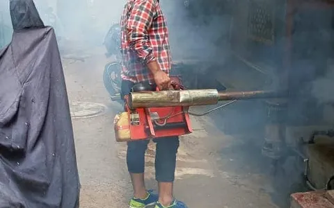 सनलाइट कॉलोनी नं – I की मद्रासी कॉलोनी में एंटी मलेरिया फॉगिंग