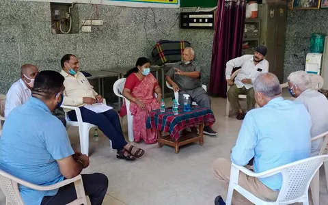 आश्रम सब्ज़ी मंडी एवं 80 गज में निरीक्षण दौरा