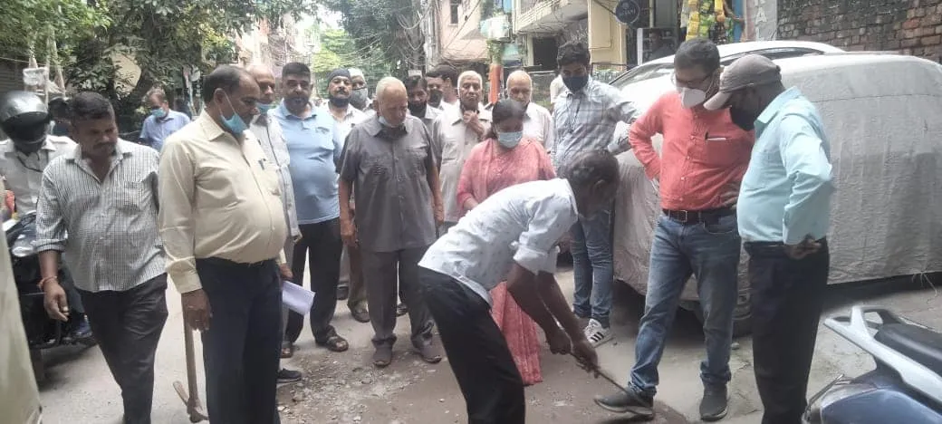 आश्रम सब्ज़ी मंडी एवं 80 गज में निरीक्षण दौरा — तस्वीर 3 में से 9