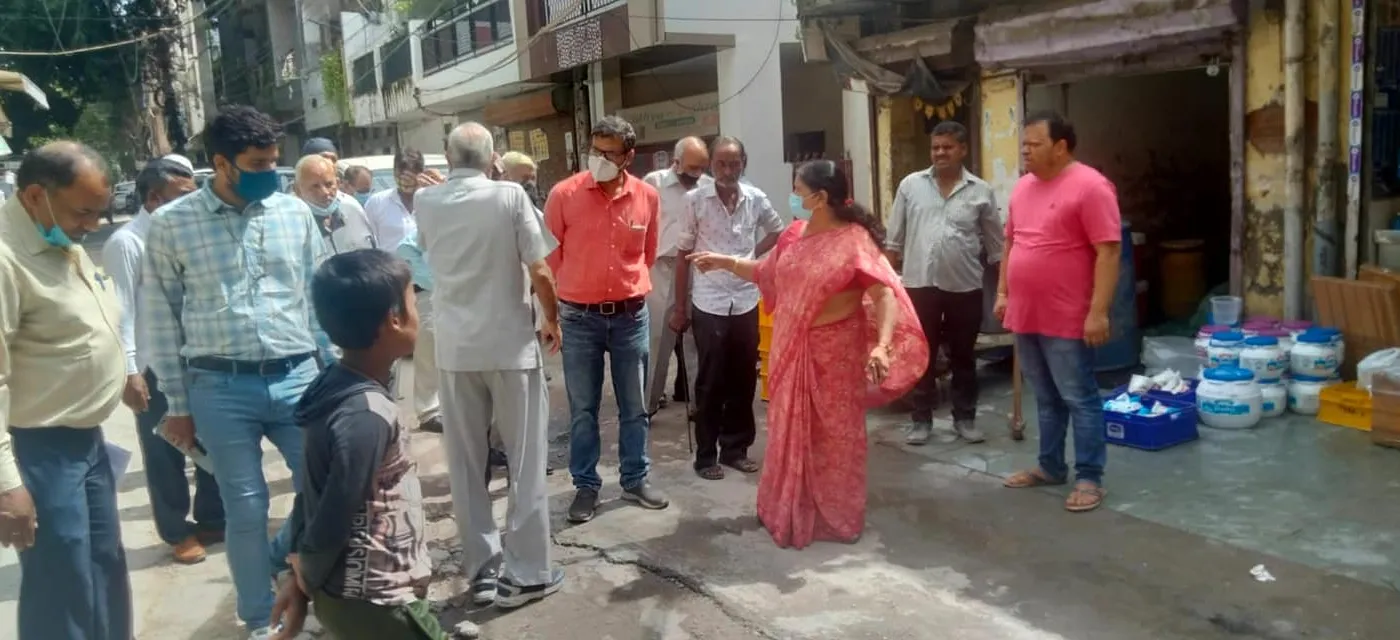 आश्रम सब्ज़ी मंडी एवं 80 गज में निरीक्षण दौरा — तस्वीर 4 में से 9