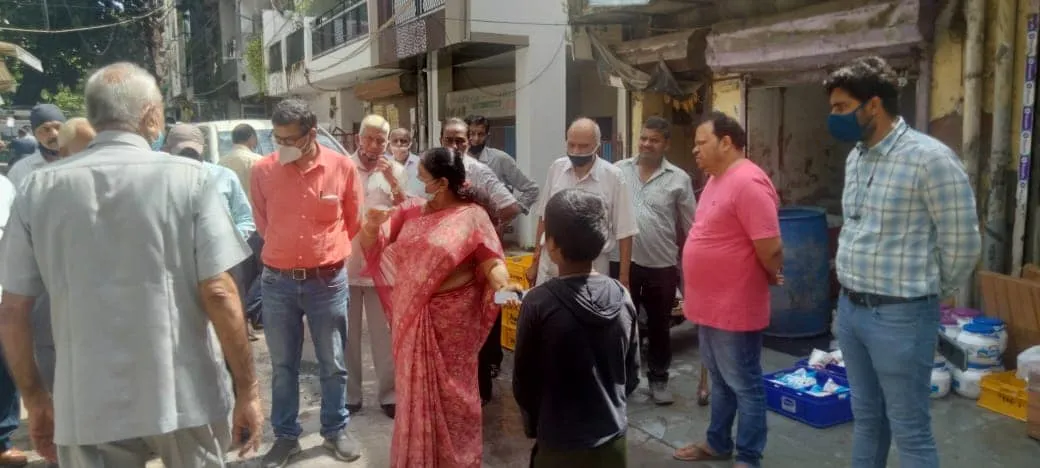 आश्रम सब्ज़ी मंडी एवं 80 गज में निरीक्षण दौरा — तस्वीर 9 में से 9