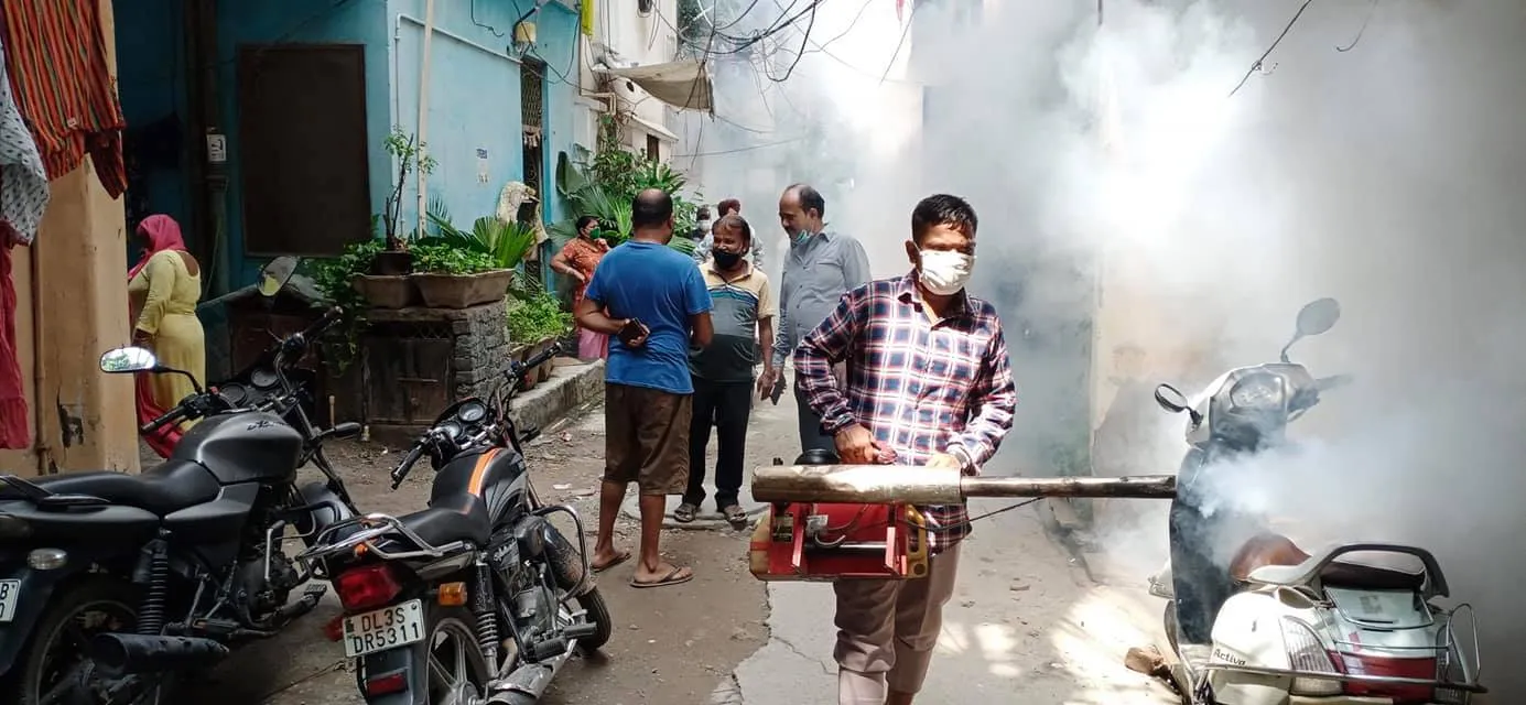 सनलाइट कॉलोनी–2 व मद्रासी कॉलोनी में एंटी मलेरिया फॉगिंग — तस्वीर 6 में से 11