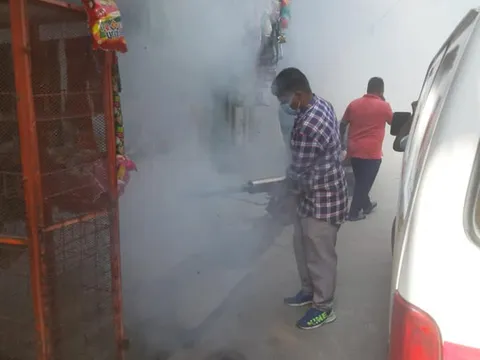 सनलाइट कॉलोनी–1 व वाल्मिकी कॉलोनी में एंटी मलेरिया फॉगिंग — 6