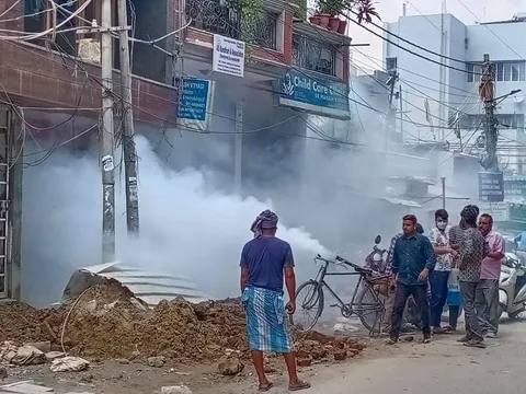 सनलाइट कॉलोनी–1 व वाल्मिकी कॉलोनी में एंटी मलेरिया फॉगिंग — 10