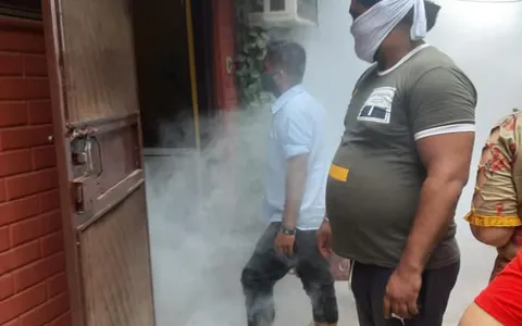 शालीमार पंजाबी कॉलोनी में एंटी मलेरिया फॉगिंग