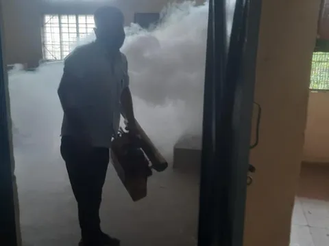 शालीमार पंजाबी कॉलोनी में एंटी मलेरिया फॉगिंग — 9