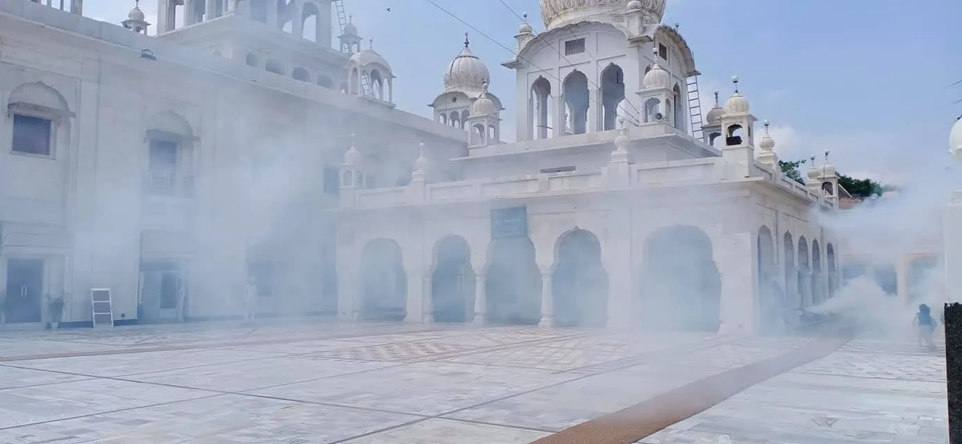सनलाईट कॉलोनी – 1 के बाला साहेब गुरुद्वारा क्षेत्र में एंटी मलेरिया फॉगिंग — तस्वीर 2 में से 17