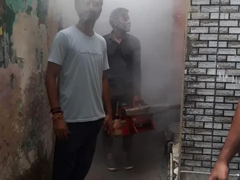 सराय काले खां चौपाल और हरिजन बस्ती में एंटी मलेरिया फॉगिंग — 4