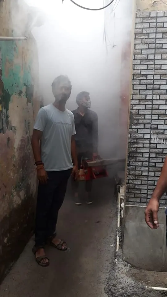सराय काले खां चौपाल और हरिजन बस्ती में एंटी मलेरिया फॉगिंग — तस्वीर 4 में से 10