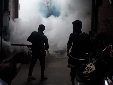 सराय काले खां चौपाल और हरिजन बस्ती में एंटी मलेरिया फॉगिंग — 7
