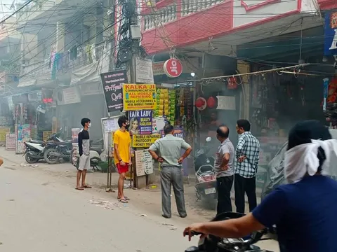 भगवान नगर व मनोकामना मंदिर क्षेत्र में एंटी मलेरिया फॉगिंग — 2