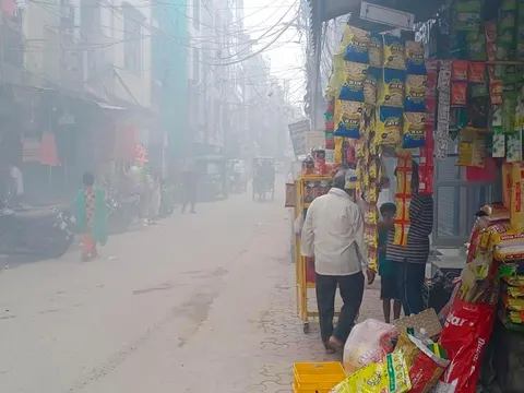 भगवान नगर व मनोकामना मंदिर क्षेत्र में एंटी मलेरिया फॉगिंग — 3