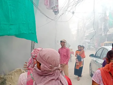 भगवान नगर व मनोकामना मंदिर क्षेत्र में एंटी मलेरिया फॉगिंग — 5