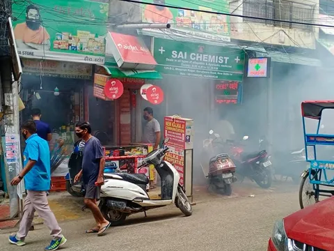 भगवान नगर व मनोकामना मंदिर क्षेत्र में एंटी मलेरिया फॉगिंग — 8