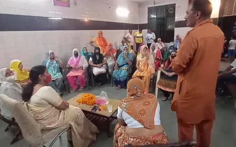 किलोकरी गांव के जाटव समाज चौपाल में दौरा
