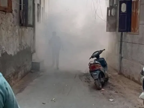 किलोकरी गांव व चौपालों में एंटी मलेरिया फॉगिंग