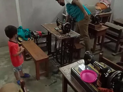 किलोकरी गांव व चौपालों में एंटी मलेरिया फॉगिंग — 9