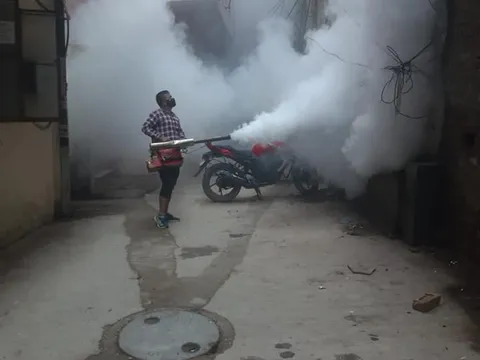 किलोकरी गांव वैष्णव मंदिर, दिल्ली विद्युत कॉलोनी व ITI कॉलोनी में एंटी मलेरिया फॉगिंग — 14