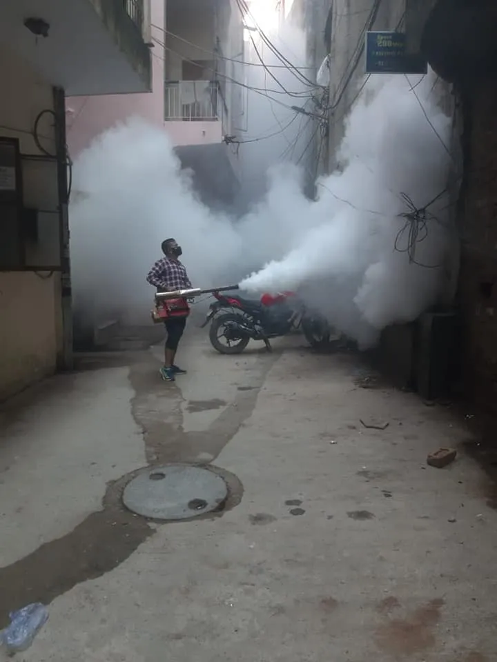 किलोकरी गांव वैष्णव मंदिर, दिल्ली विद्युत कॉलोनी व ITI कॉलोनी में एंटी मलेरिया फॉगिंग — तस्वीर 14 में से 17