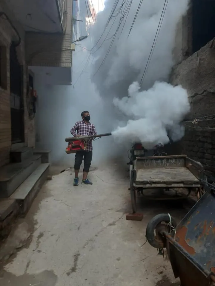 किलोकरी गांव वैष्णव मंदिर, दिल्ली विद्युत कॉलोनी व ITI कॉलोनी में एंटी मलेरिया फॉगिंग — तस्वीर 15 में से 17
