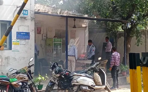 किलोकरी आटा चक्की, हिल क्वीन स्कूल व DTL कॉलोनी में एंटी मलेरिया फॉगिंग