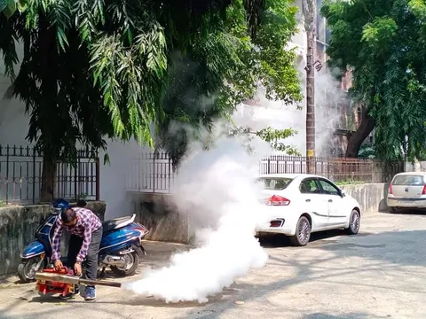 किलोकरी आटा चक्की, हिल क्वीन स्कूल व DTL कॉलोनी में एंटी मलेरिया फॉगिंग — 4